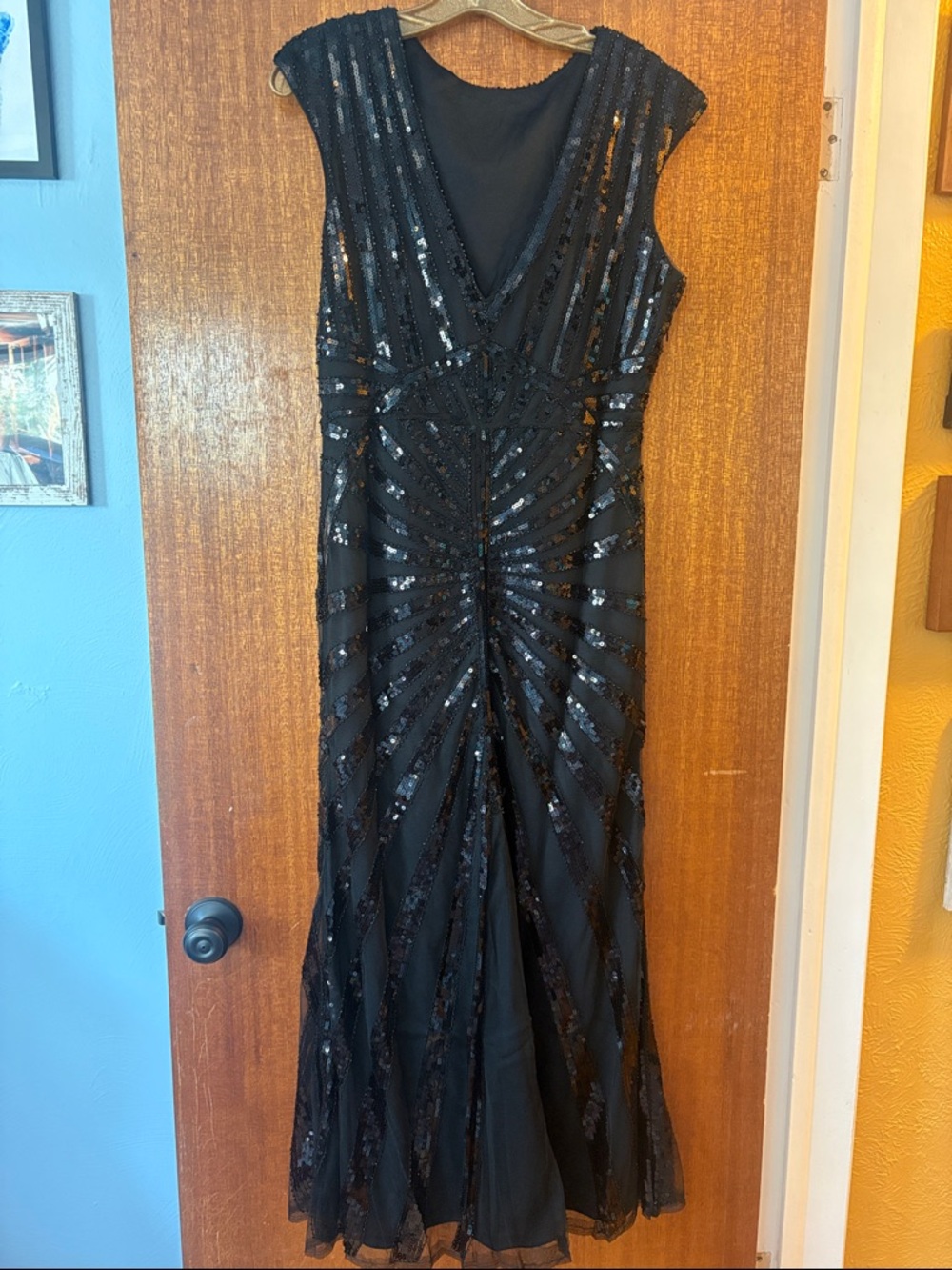 Elegant Black Sequin V‑Neck Evening 1920s Flapper Dress with Headband